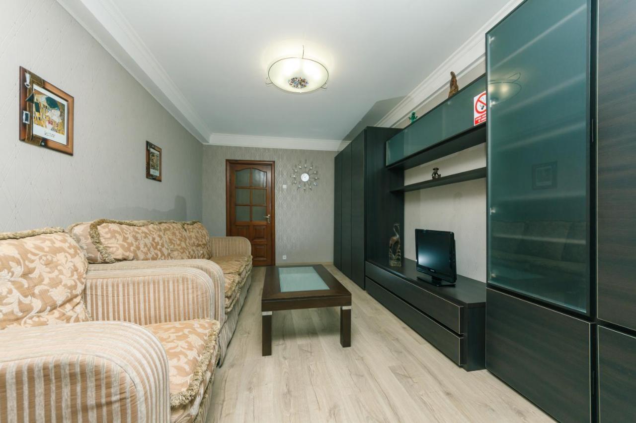 Уютная Квартира На Лукьяновке Kyiv Exterior photo